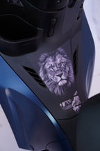 ADESIVO PROTETOR DA BIZ 2025 - LEÃO FÉ FOSCO - PA