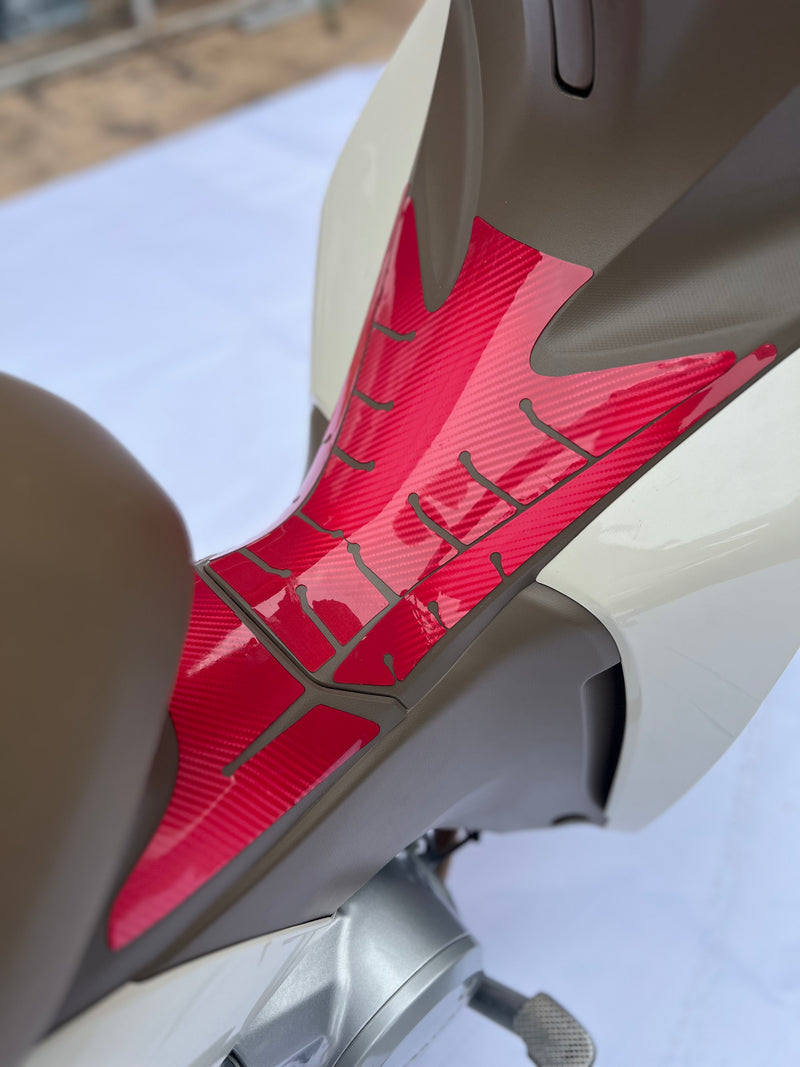 ADESIVO PROTETOR DA BIZ COMPLETO FIBRA VERMELHO- 2018 A 2024 (LEIAM A DESCRIÇÃO)